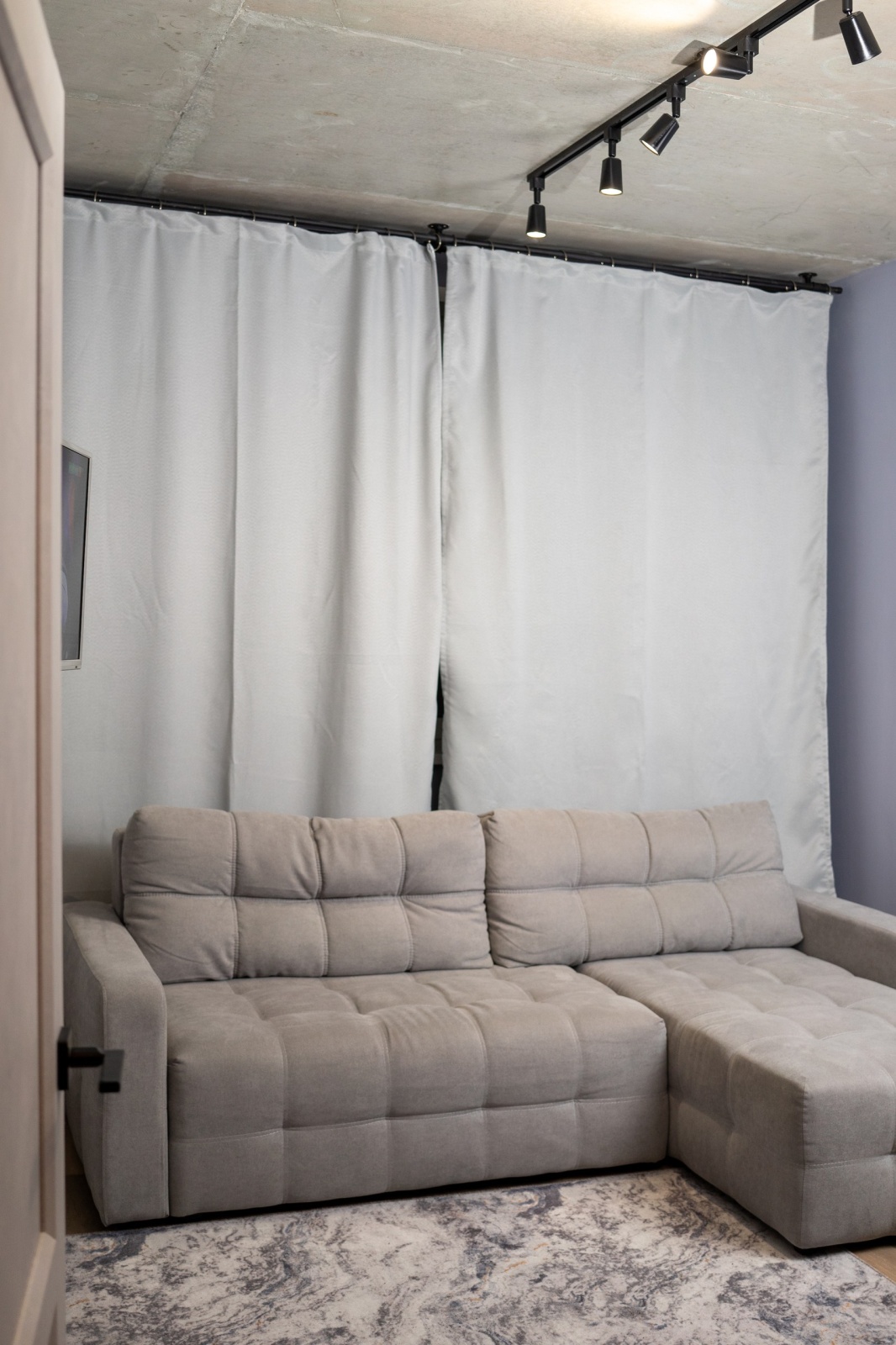 евро двушка (гостиная + спальня) в стиле лофт 