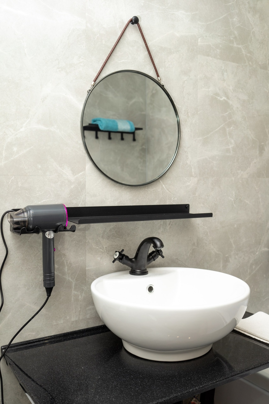 евро двушка (гостиная + спальня) в стиле лофт 